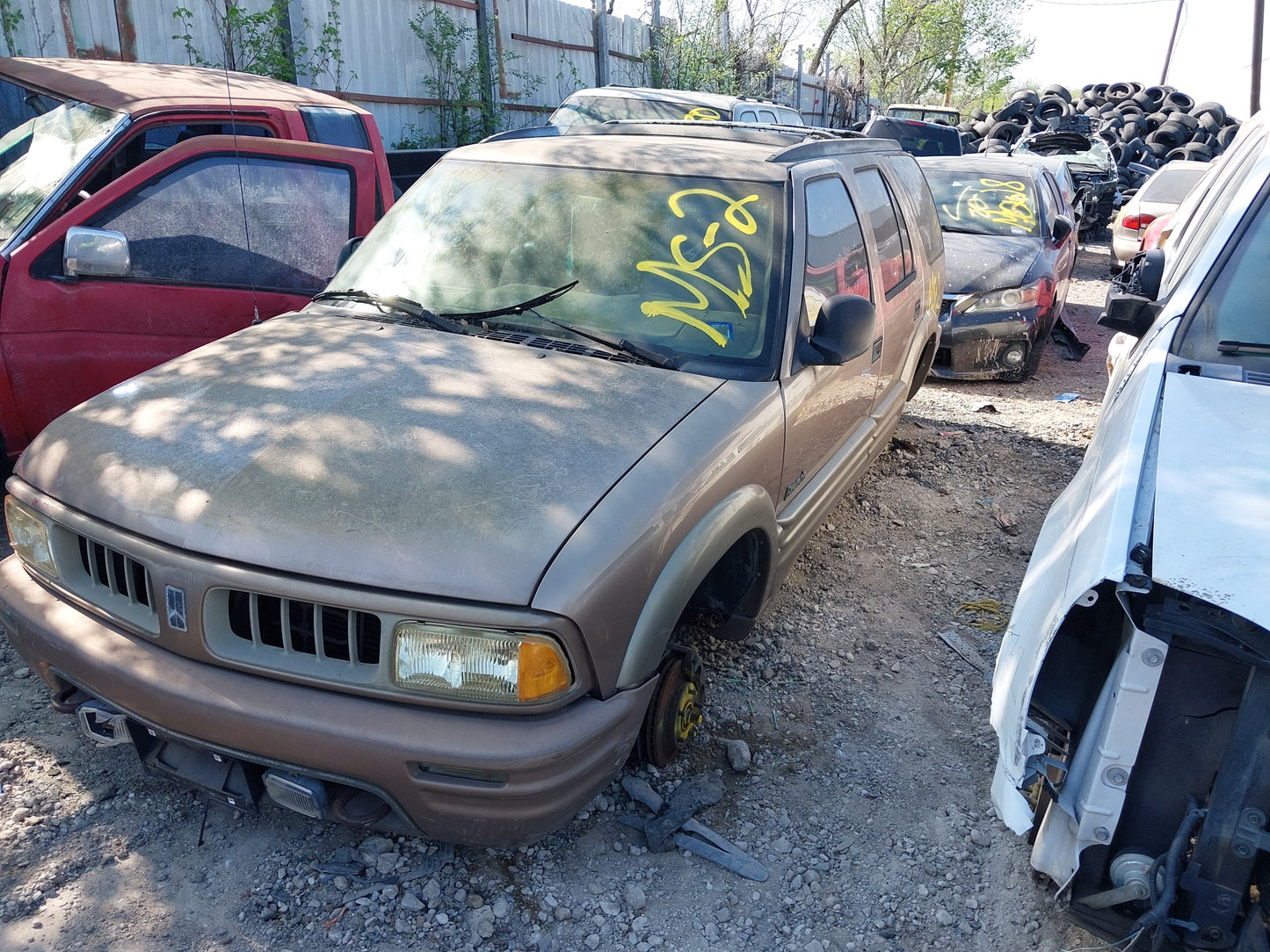 1996-1997 Oldsmobile Bravada - Stock #: M18752