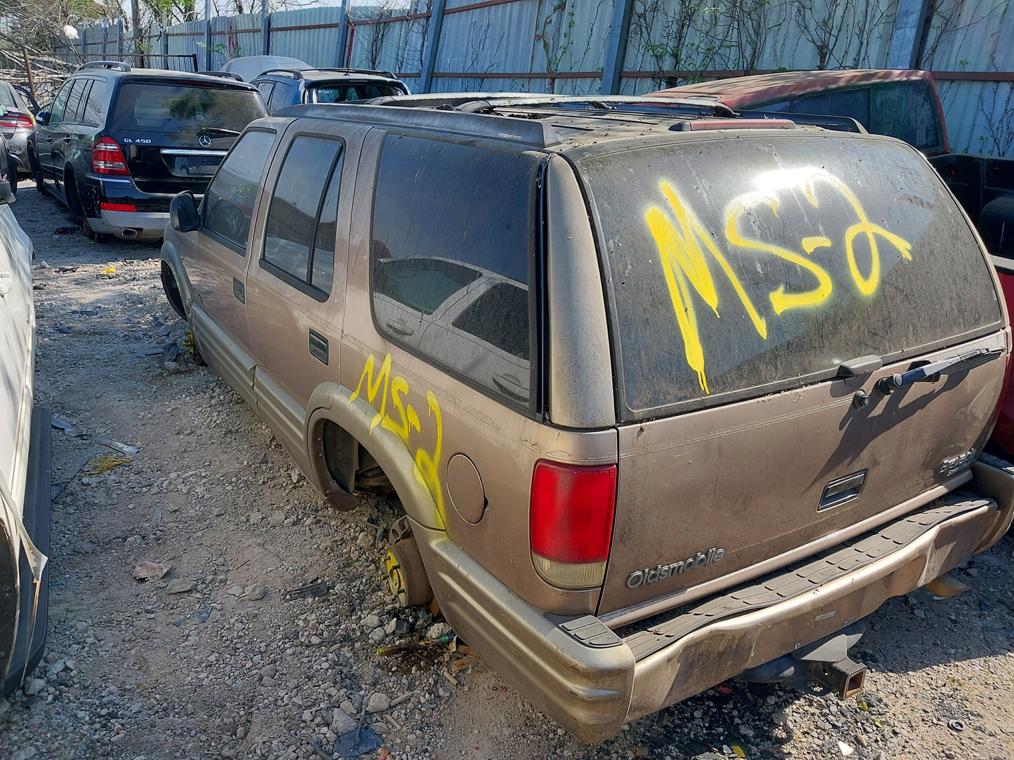 1996-1997 Oldsmobile Bravada - Stock #: M18752