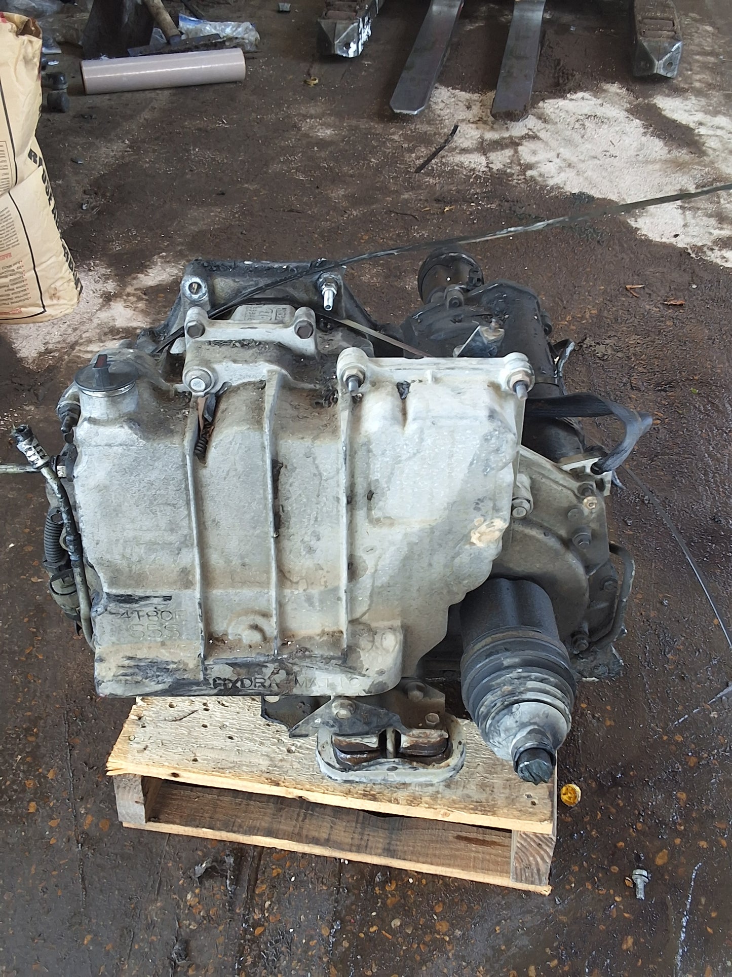 2006-2011 BUICK LUCERNE - Transmission -#M19356