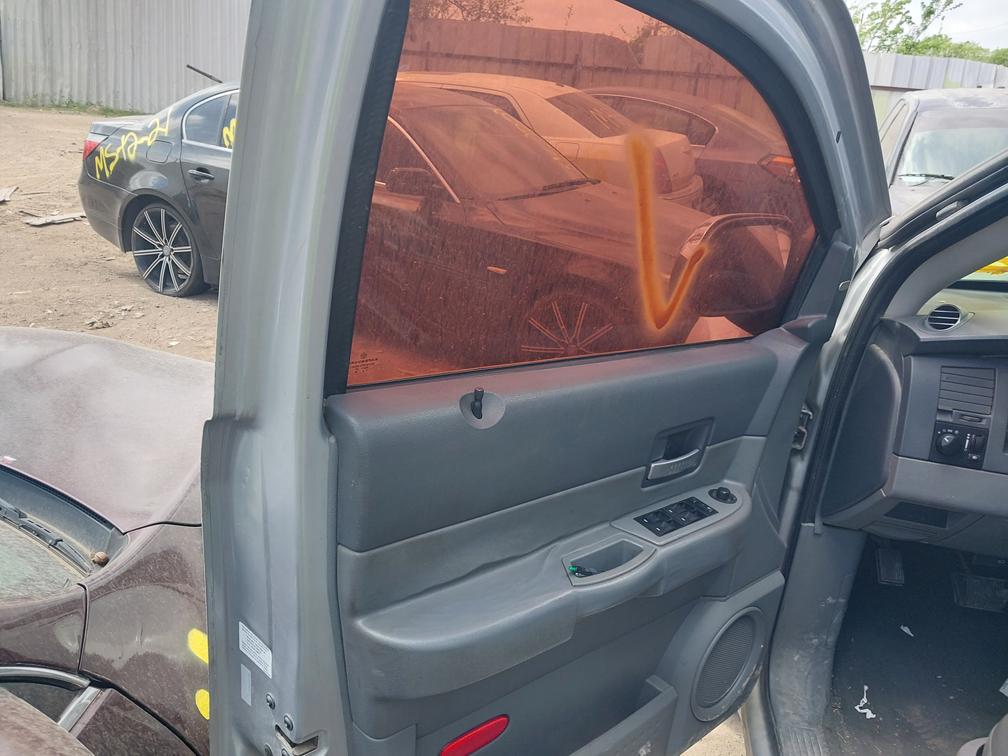 2004-2006 Dodge Durango - Stock #: M18787