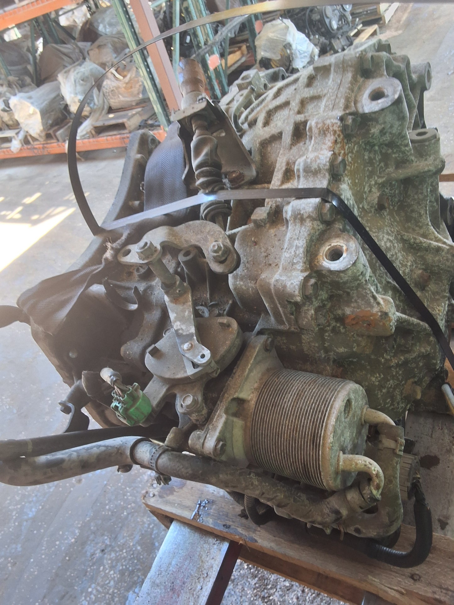 2011-2015 NISSAN JUKE- Transmission -#M19376