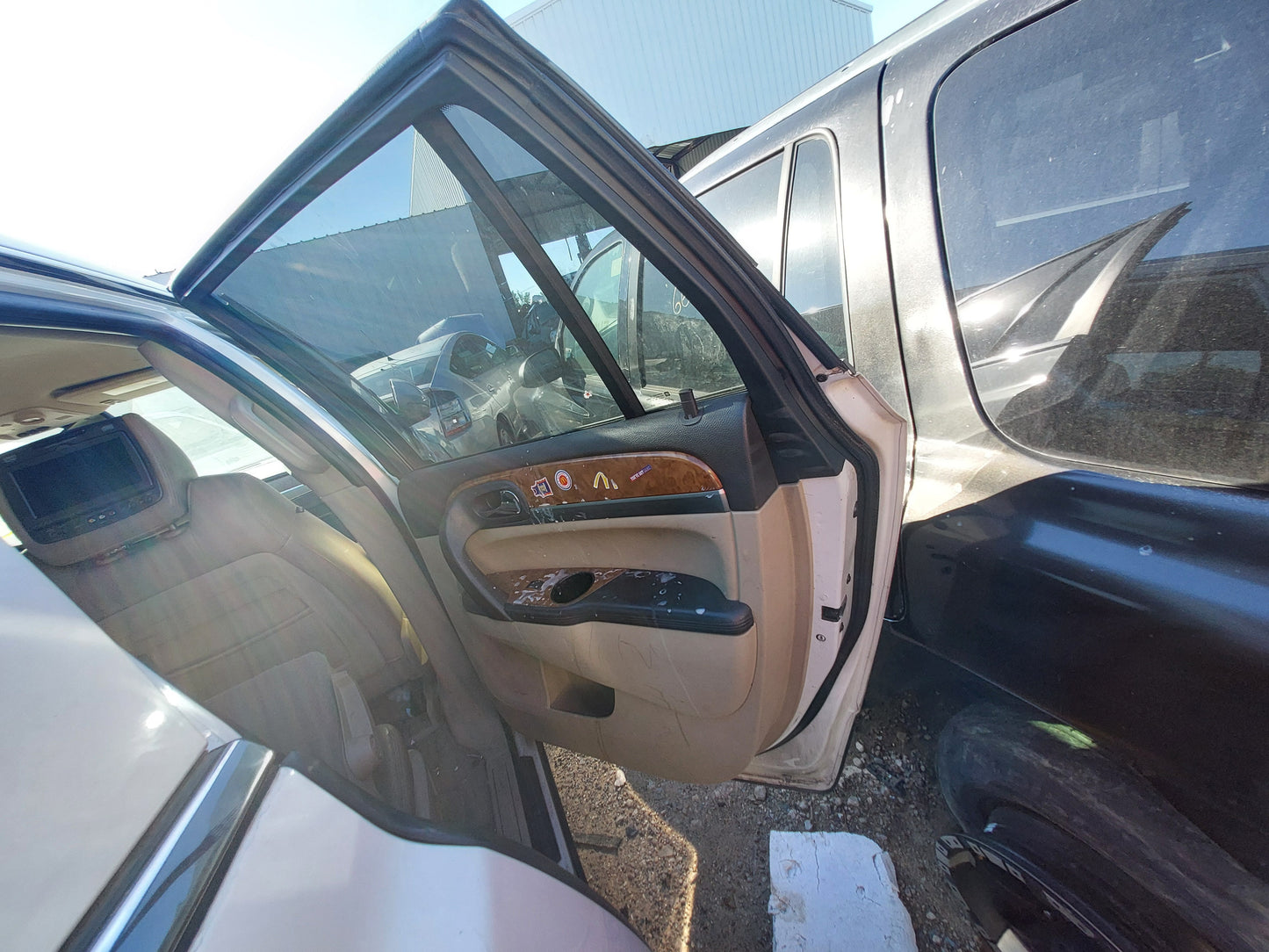 2011 Buick Enclave - Stock #: M18816 - MV-6
