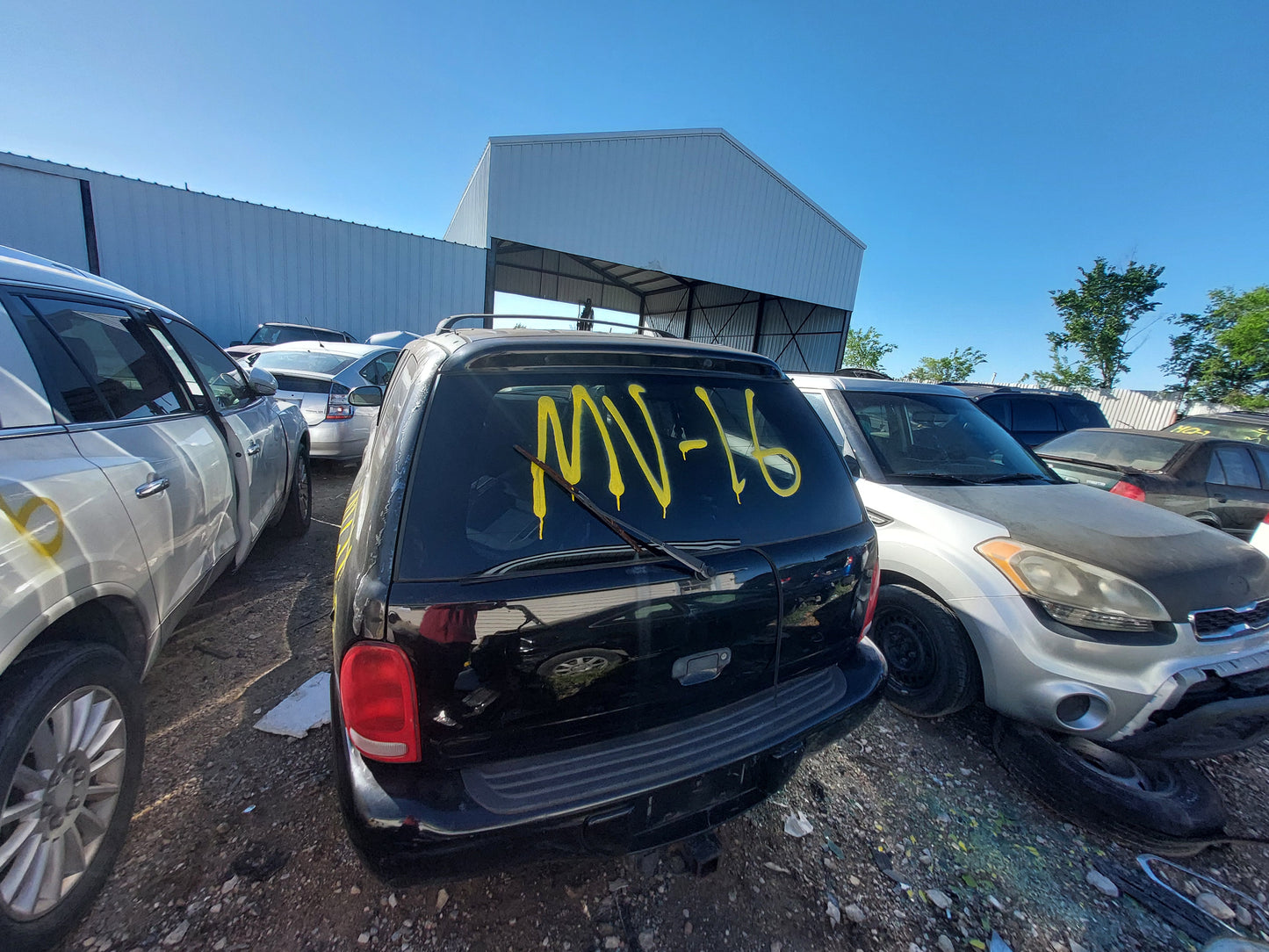 1998-2004 DODGE DURANGO- PARTING OUT- MV-16- # M18826