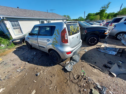 2010-2013 KIA SOUL - PARTING OUT- MV-12- # M18822
