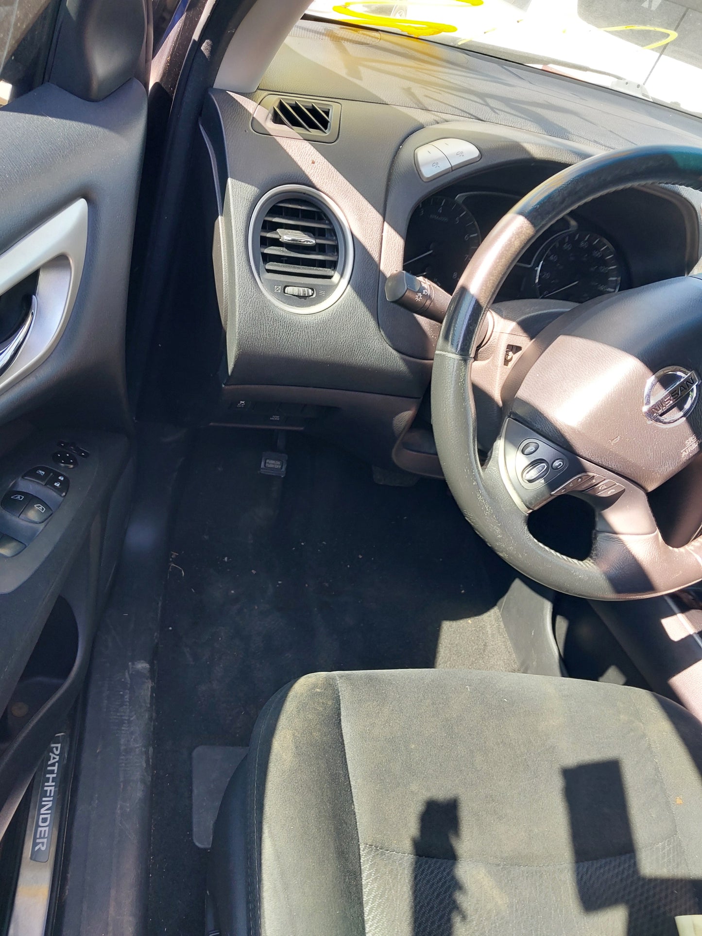 2014 NISSAN PATHFINDER - STOCK #M18796