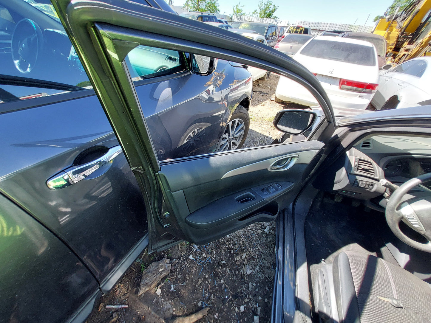 2015 NISSAN SENTRA - STOCK #M18807