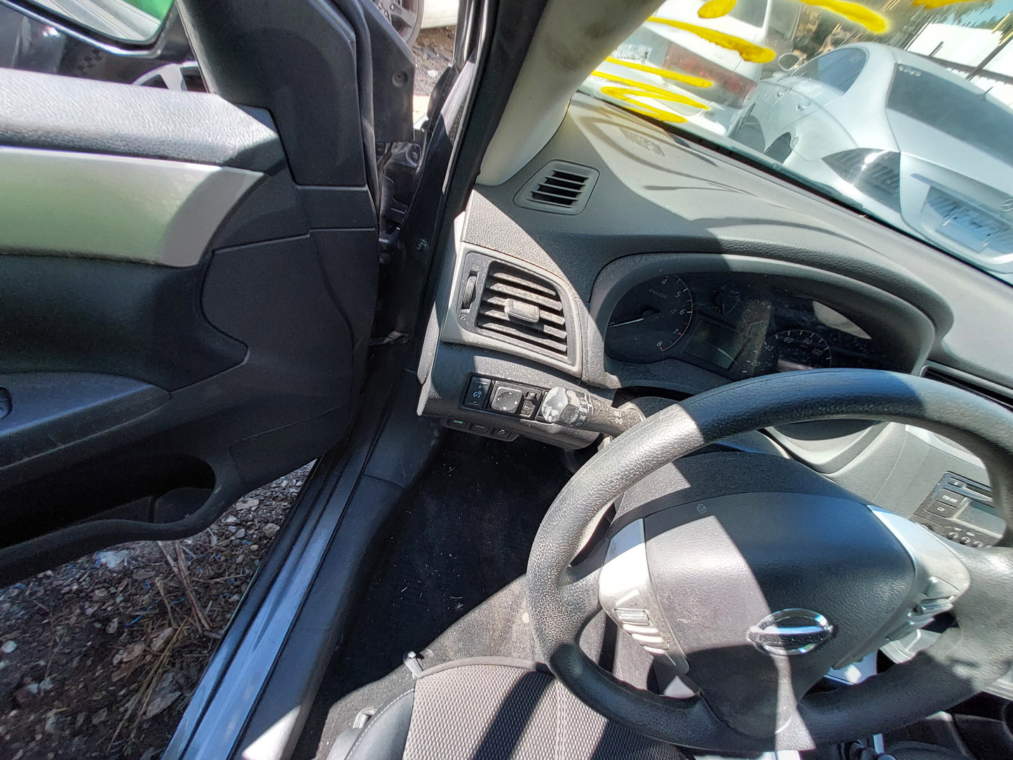 2015 NISSAN SENTRA - STOCK #M18807
