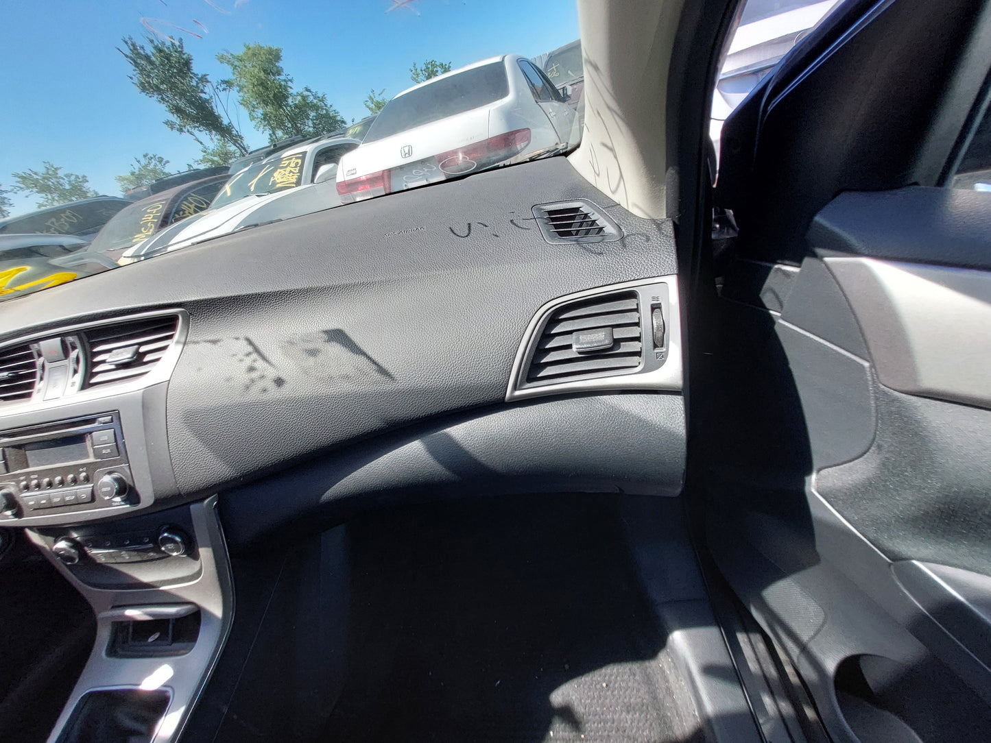 2015 NISSAN SENTRA - STOCK #M18807