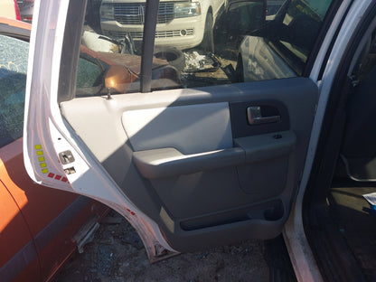 2004 Ford Expedition - Stock #: M18814 - MV-4