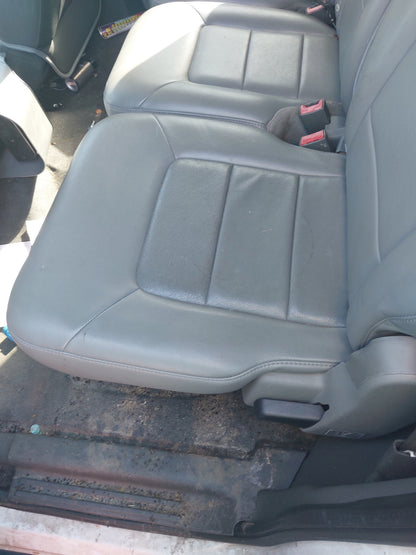 2004 Ford Expedition - Stock #: M18814 - MV-4