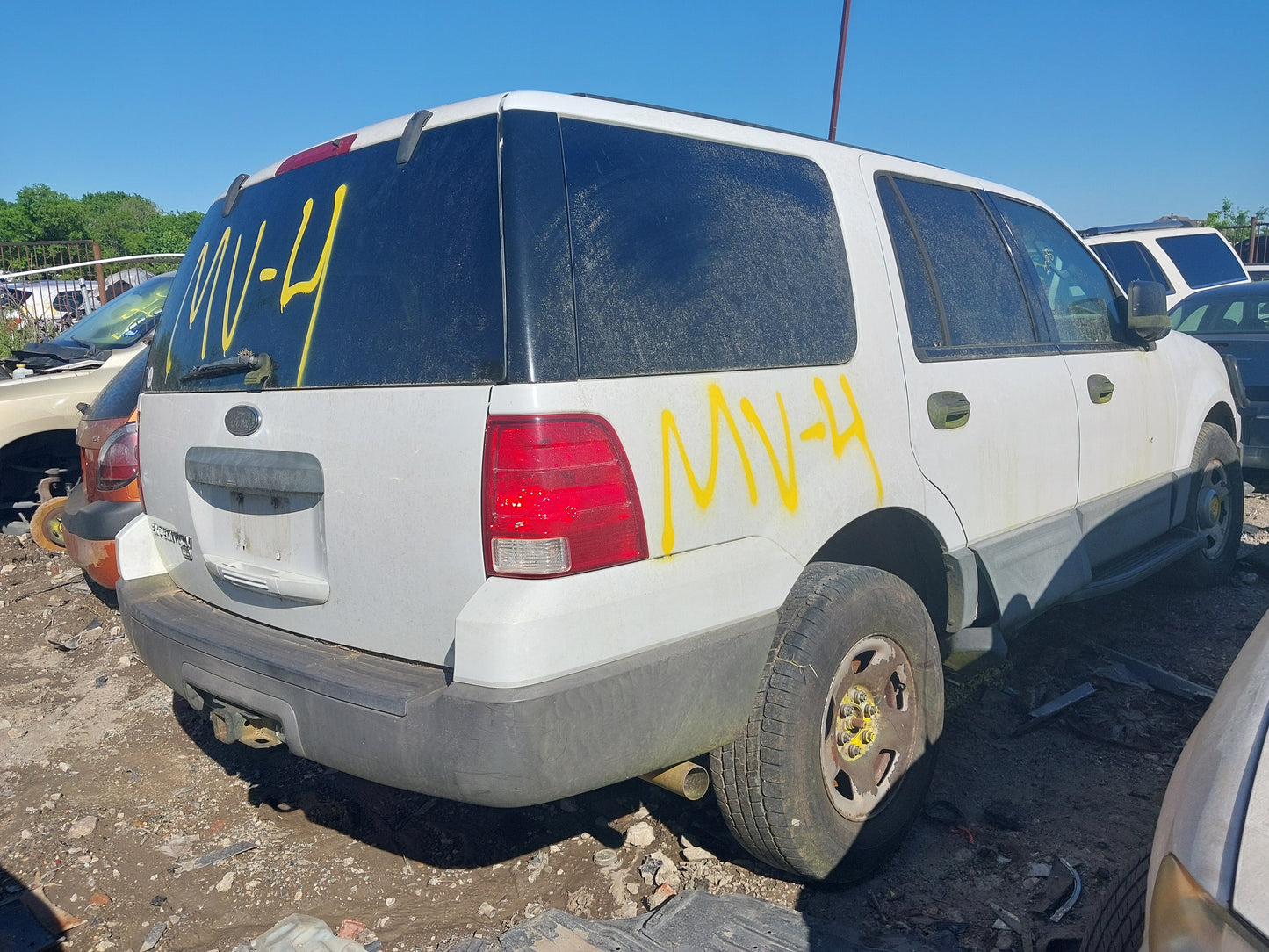 2004 Ford Expedition - Stock #: M18814 - MV-4