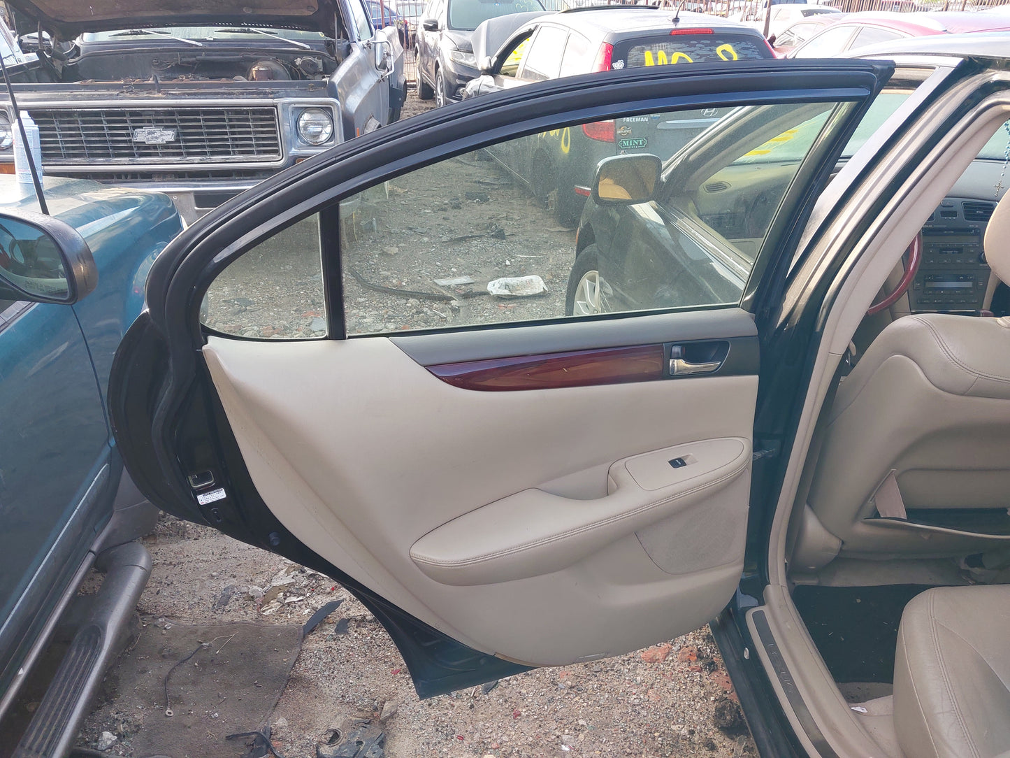 2002-2004 Lexus ES300 - Stock #: M18837