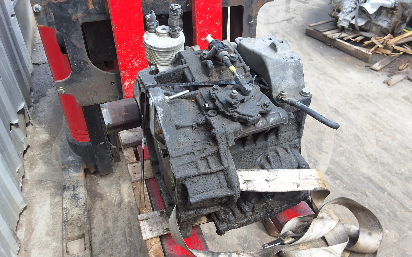 2001-2003 FORD E150 VAN - AUTOMATIC TRANSMISSION - #MS3332