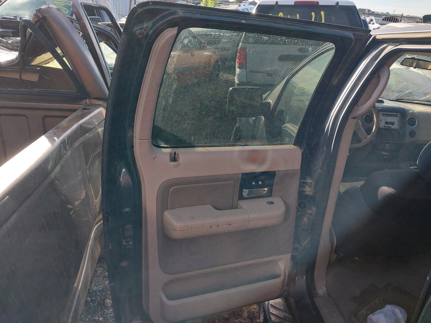 2004 - 2008 Ford F150 - Stock #: M18819 MV-9
