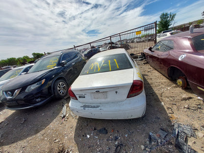 2000-2007 FORD TAURUS - PARTING OUT- MV-11- #   M18821