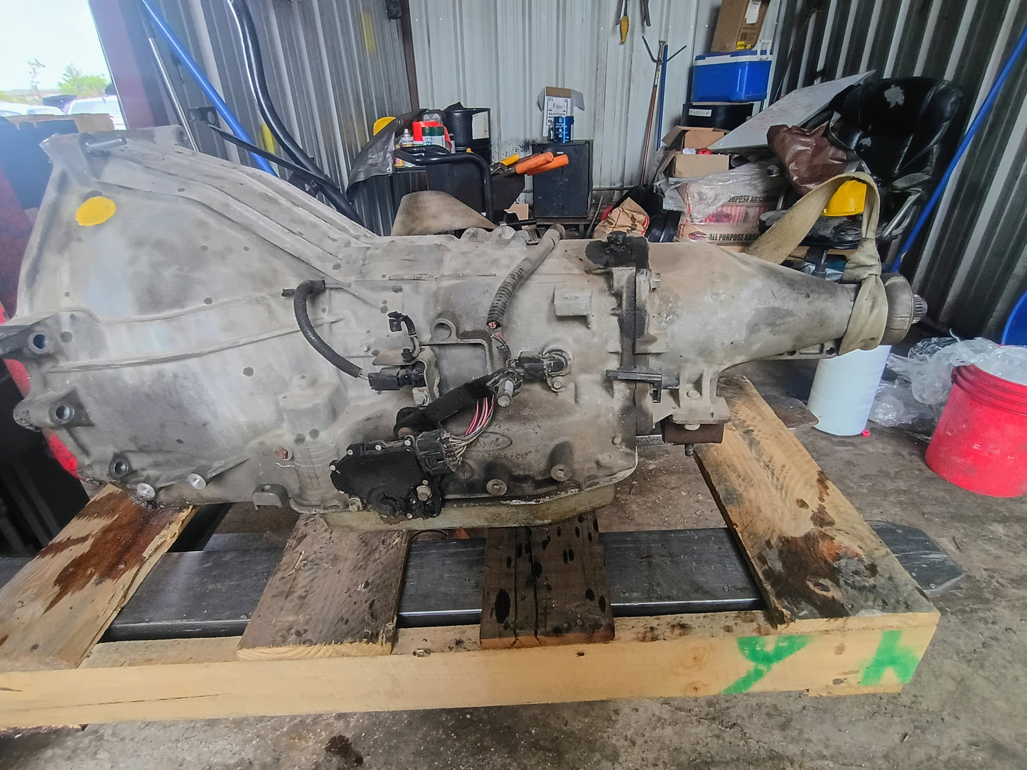 2009 MERCURY GRADN MARQUIS- AUTOMATIC TRANSMISSION -#M19030