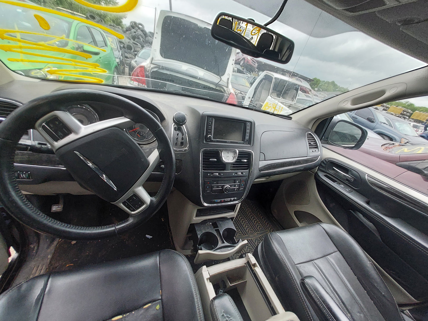 2011-2016 Chrysler Town & Country - Stock #: M18849