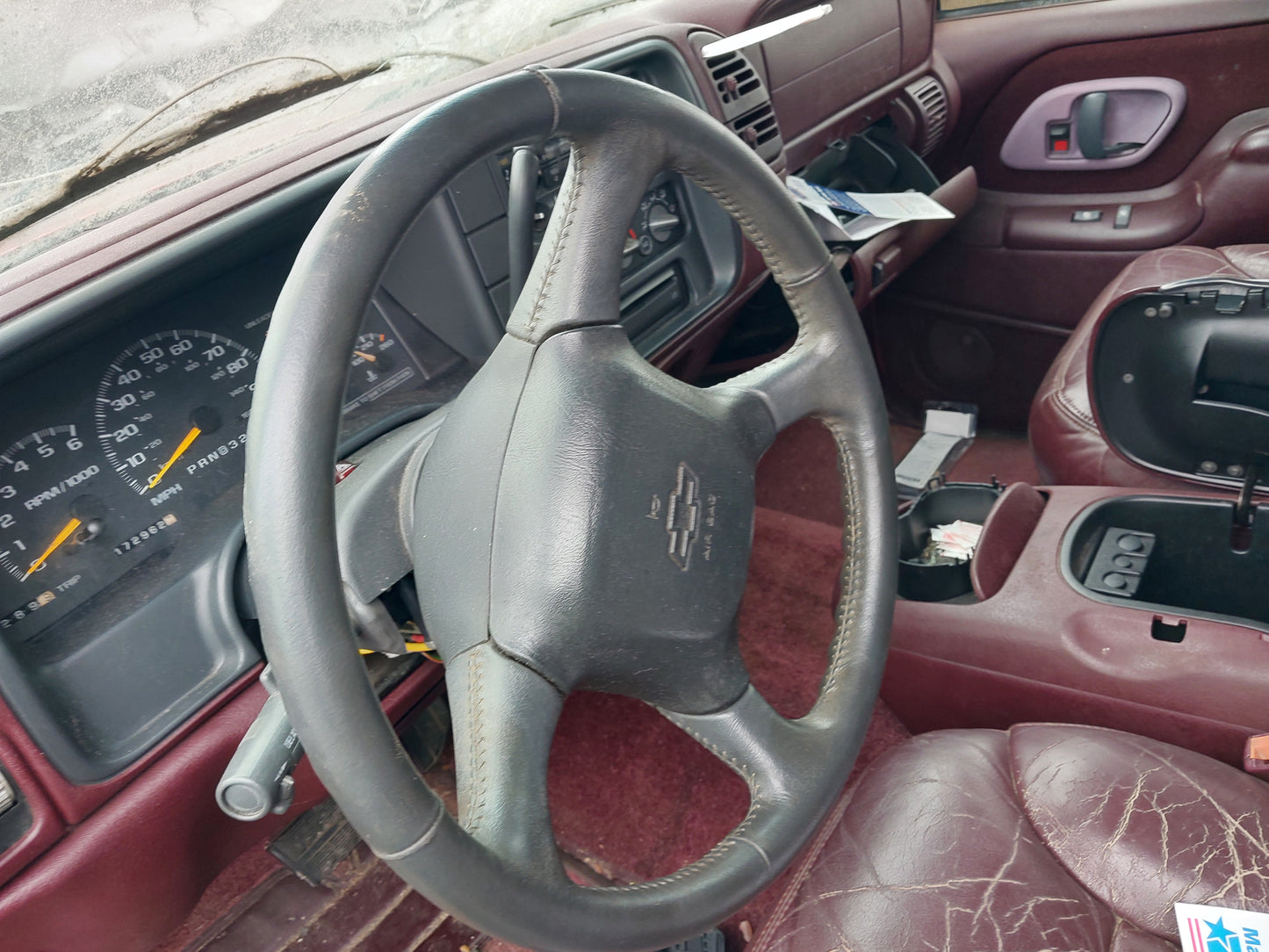 1992-1999 Chevrolet Suburban - Stock #: M18848