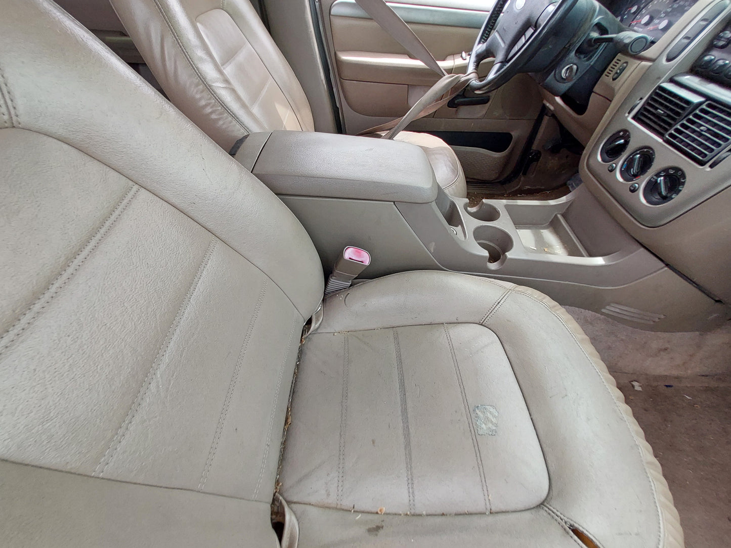 2002-2005 Ford Explorer - Stock #: M18900