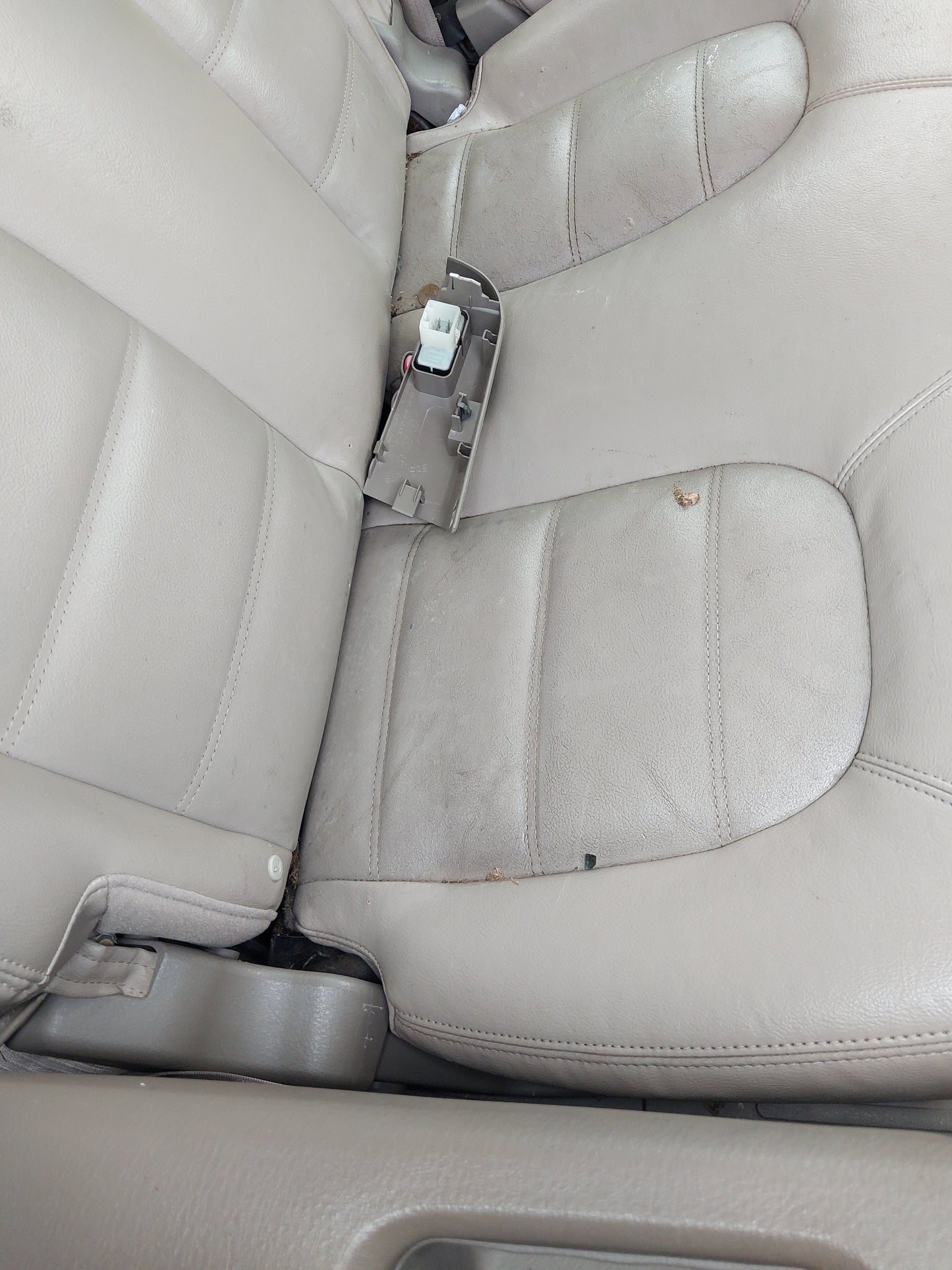 2002-2005 Ford Explorer - Stock #: M18900