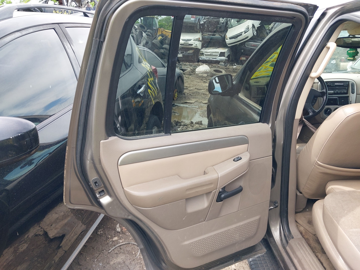 2002-2005 Ford Explorer - Stock #: M18900