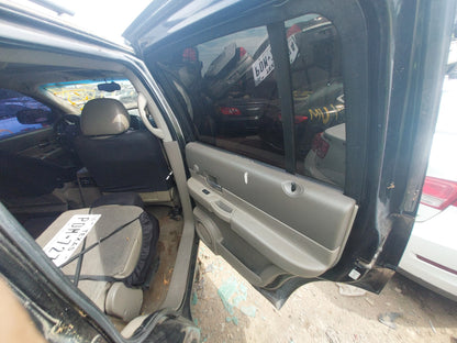 2005 Dodge Durango - Stock #: M18901 - MXB-11