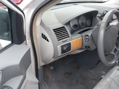 2008-2010 Chrysler Town & Country - Stock #: M18892
