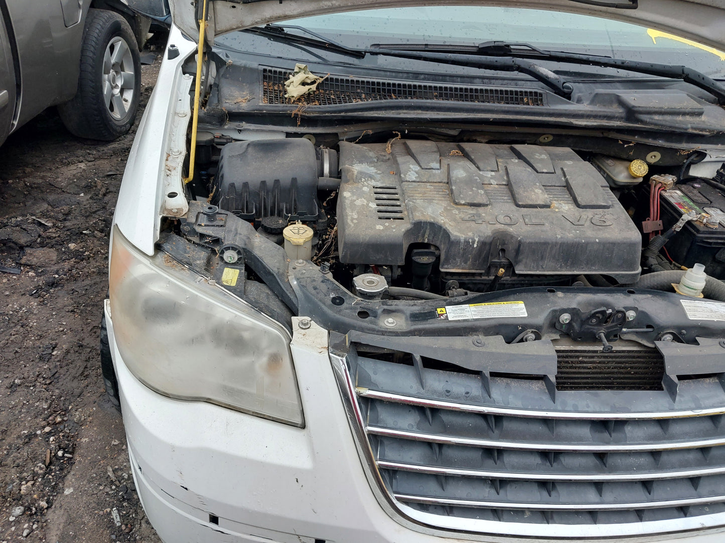 2008-2010 Chrysler Town & Country - Stock #: M18892