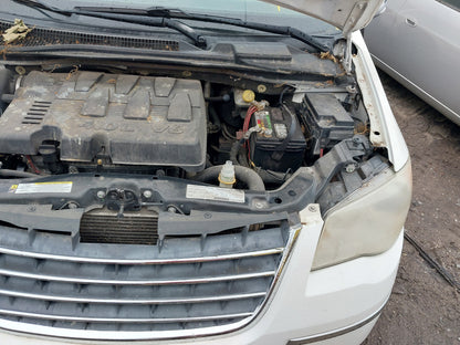 2008-2010 Chrysler Town & Country - Stock #: M18892