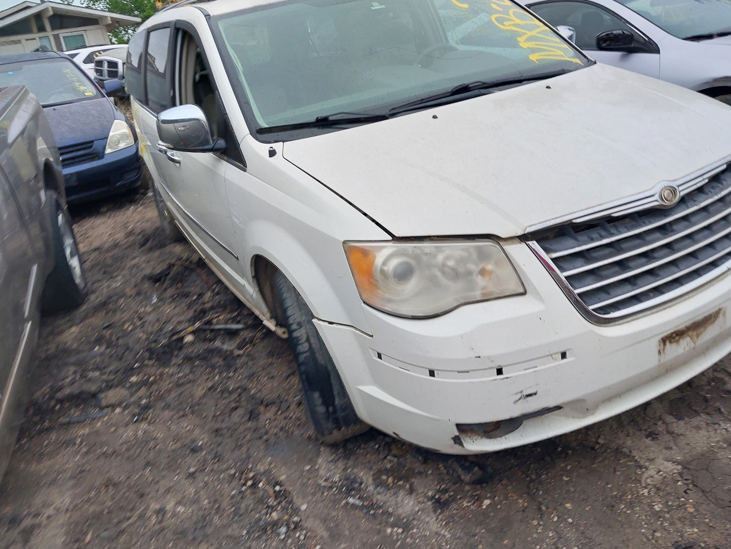 2008-2010 Chrysler Town & Country - Stock #: M18892