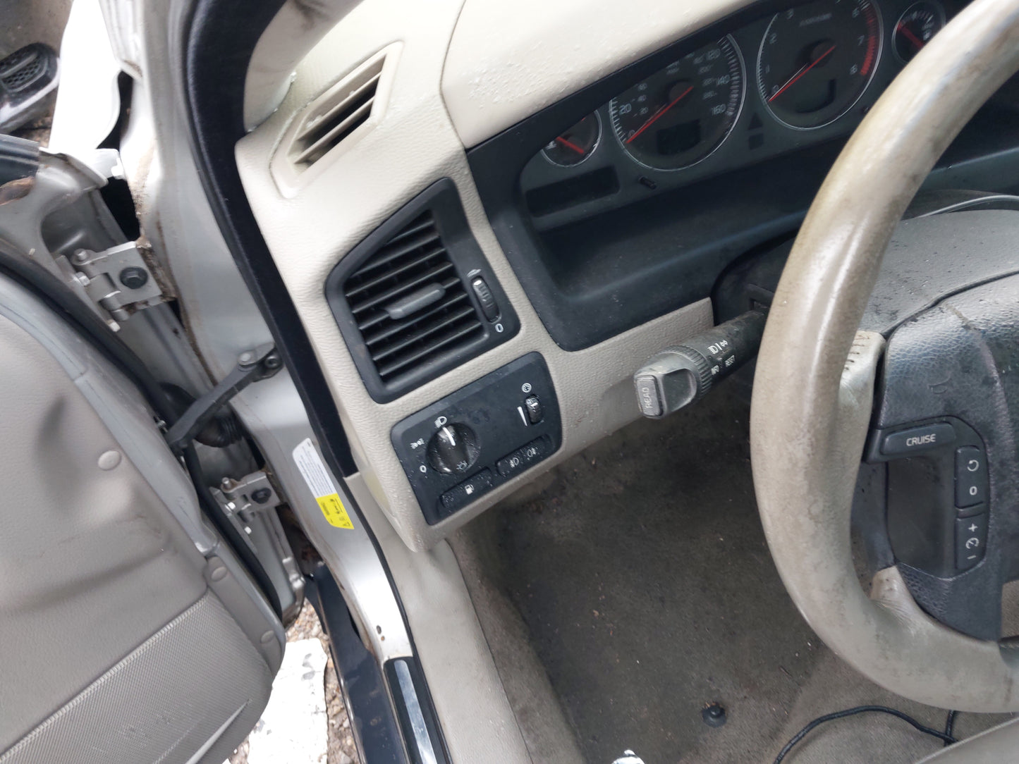 2006 VOLVO XC70 - STOCK #M18915