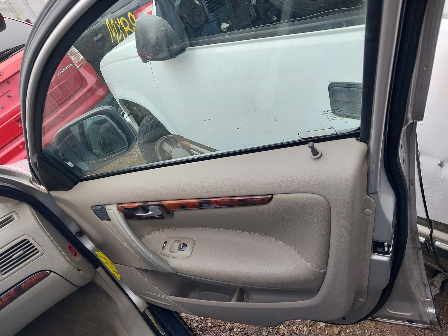 2006 VOLVO XC70 - STOCK #M18915