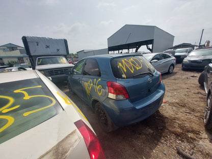 2009-2011 Toyota Yaris - Stock #: M18946