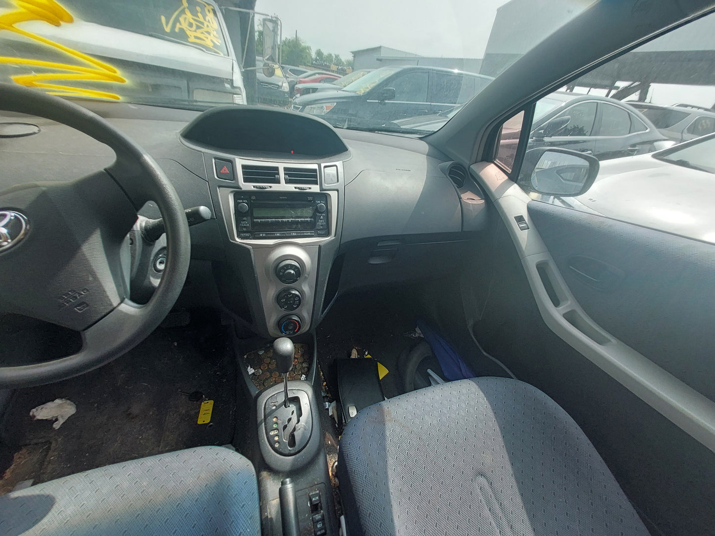 2009-2011 Toyota Yaris - Stock #: M18946