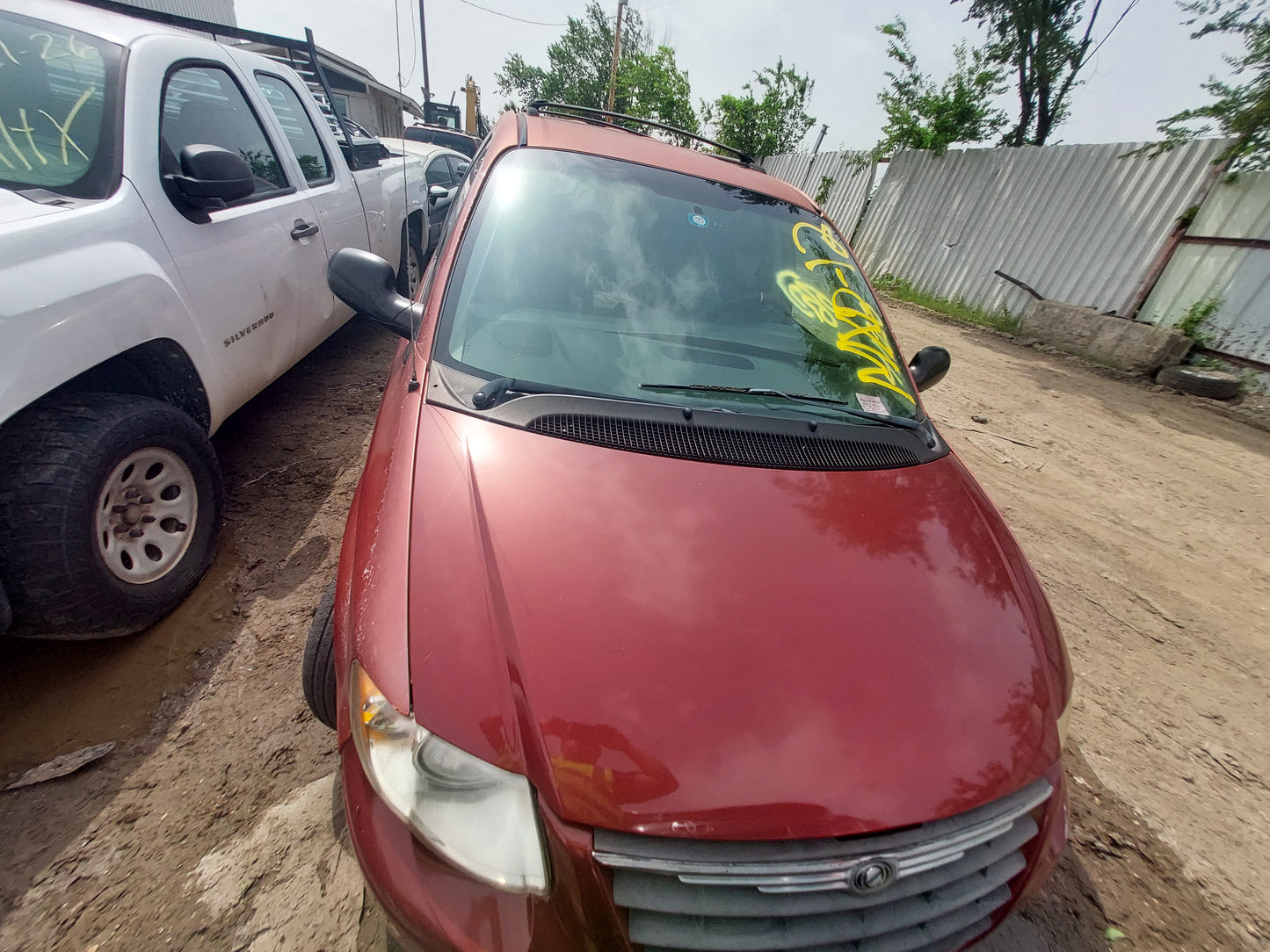 2005-2007 Chrysler Town & Country - Stock #: M18942