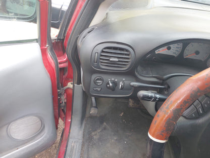 2005-2007 Chrysler Town & Country - Stock #: M18942