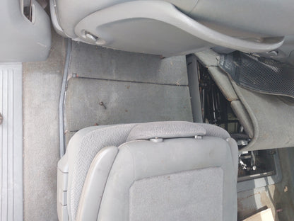 2005-2007 Chrysler Town & Country - Stock #: M18942