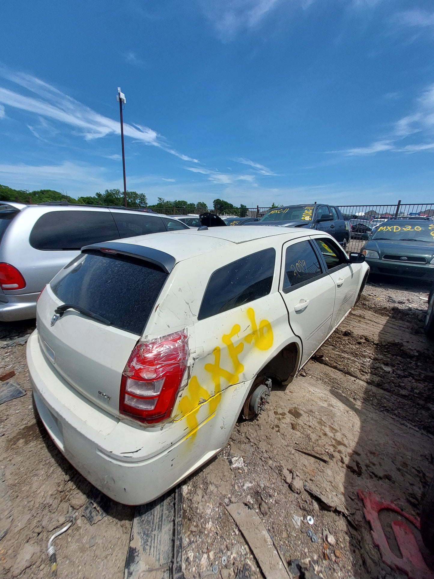 2005 DODGE MAGNUM - STOCK #M18976
