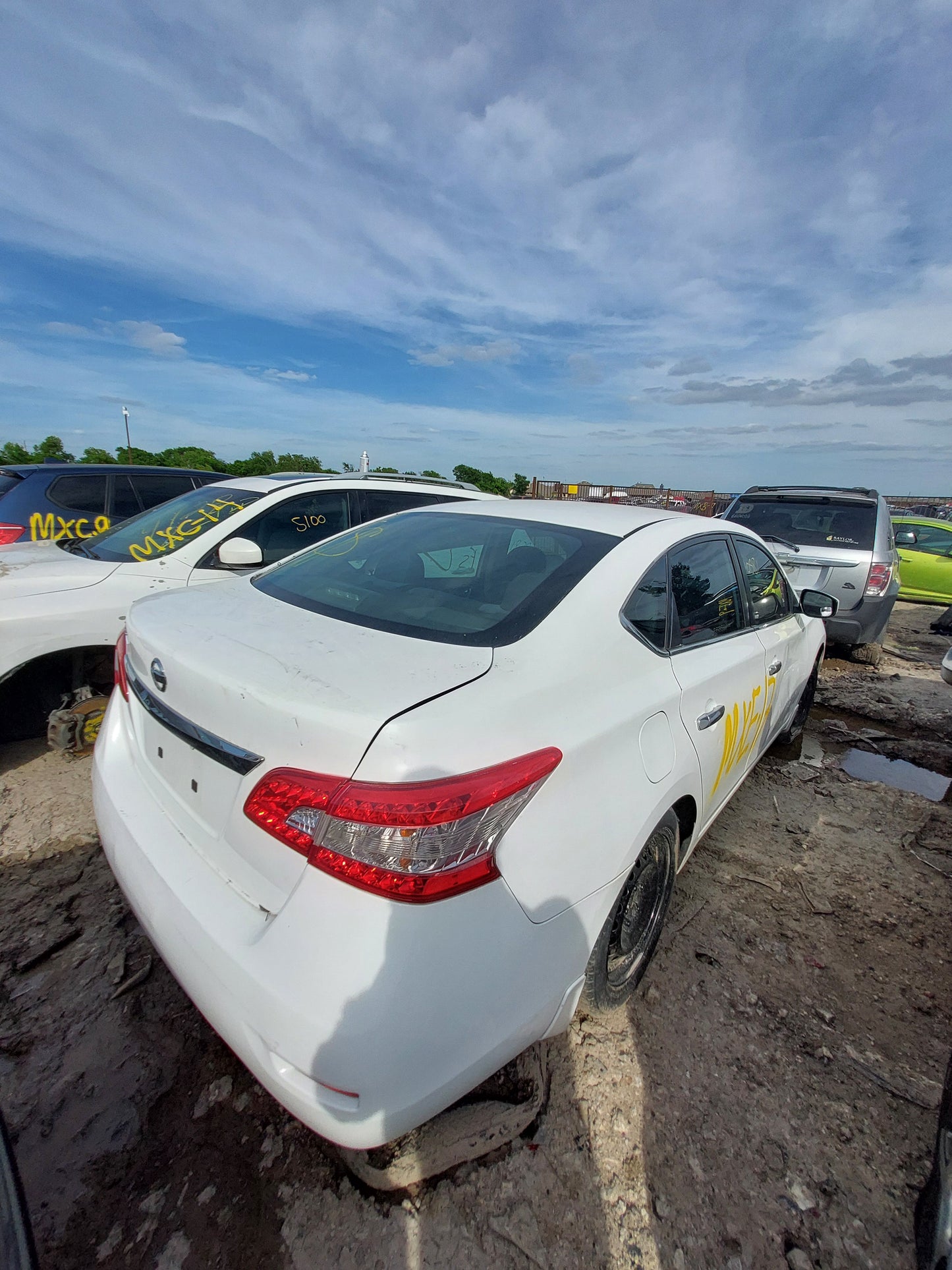 2014 Nissan Sentra - Stock #: M18967 - MXE-17