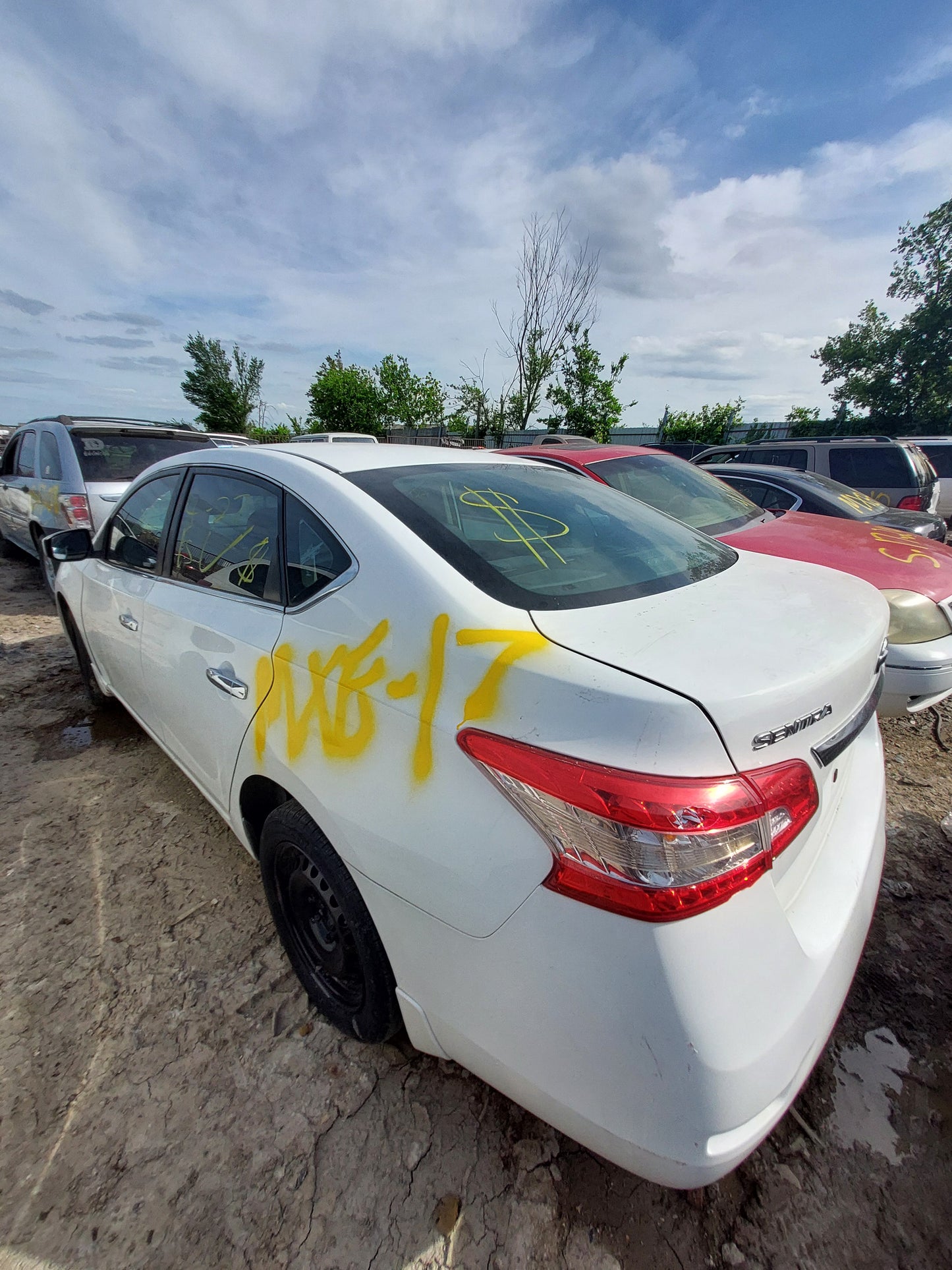 2014 Nissan Sentra - Stock #: M18967 - MXE-17