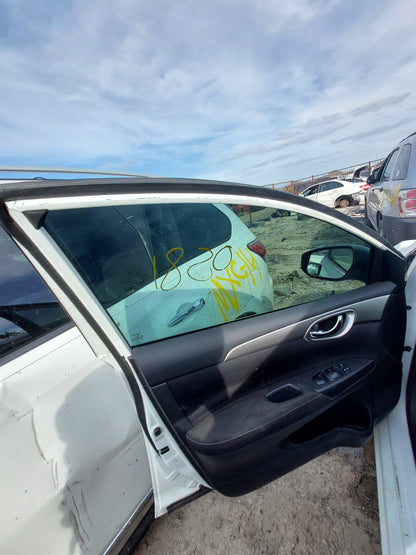 2014 Nissan Sentra - Stock #: M18967 - MXE-17