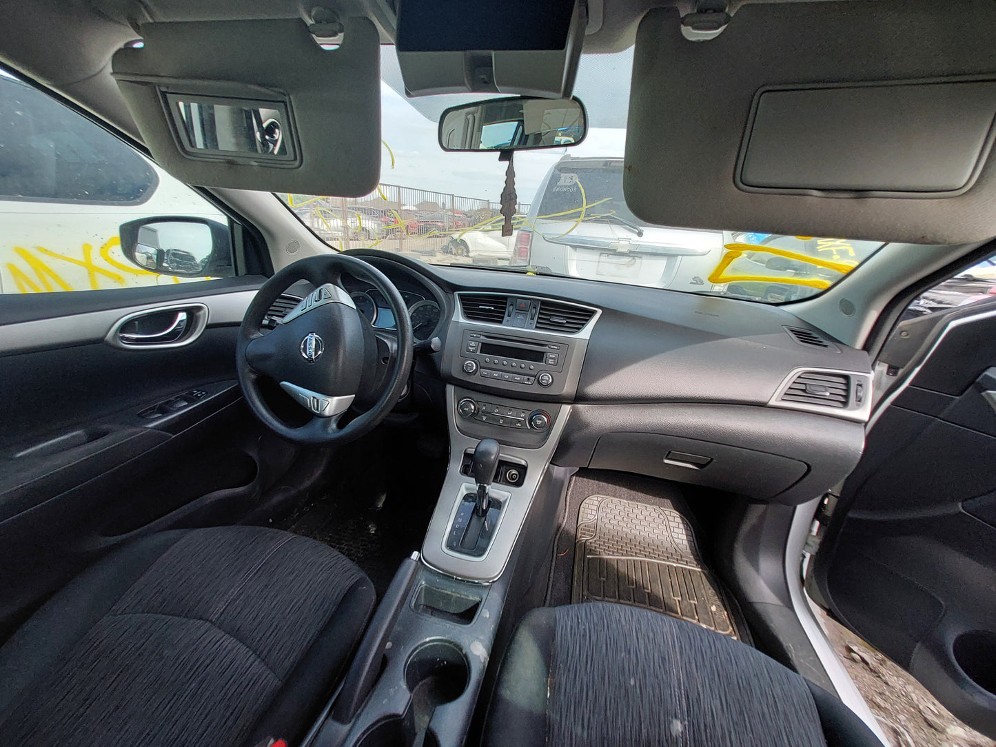 2014 Nissan Sentra - Stock #: M18967 - MXE-17