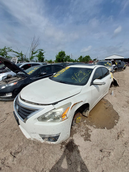 2015 Nissan Altima - Stock #: M18964