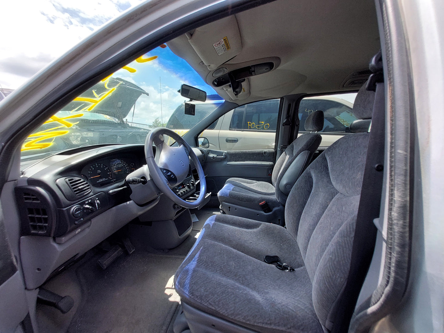 1996-2000 Dodge Caravan - Stock #: M19044