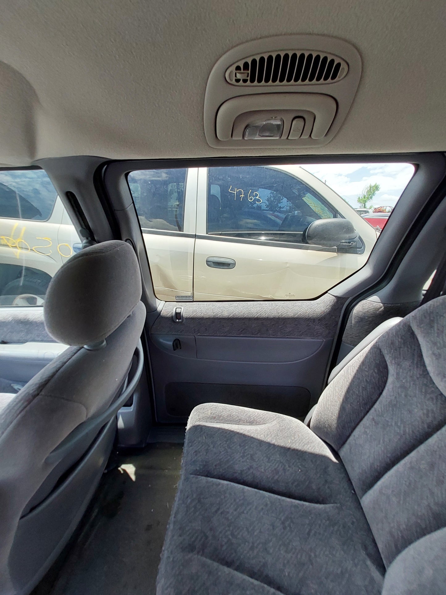 1996-2000 Dodge Caravan - Stock #: M19044
