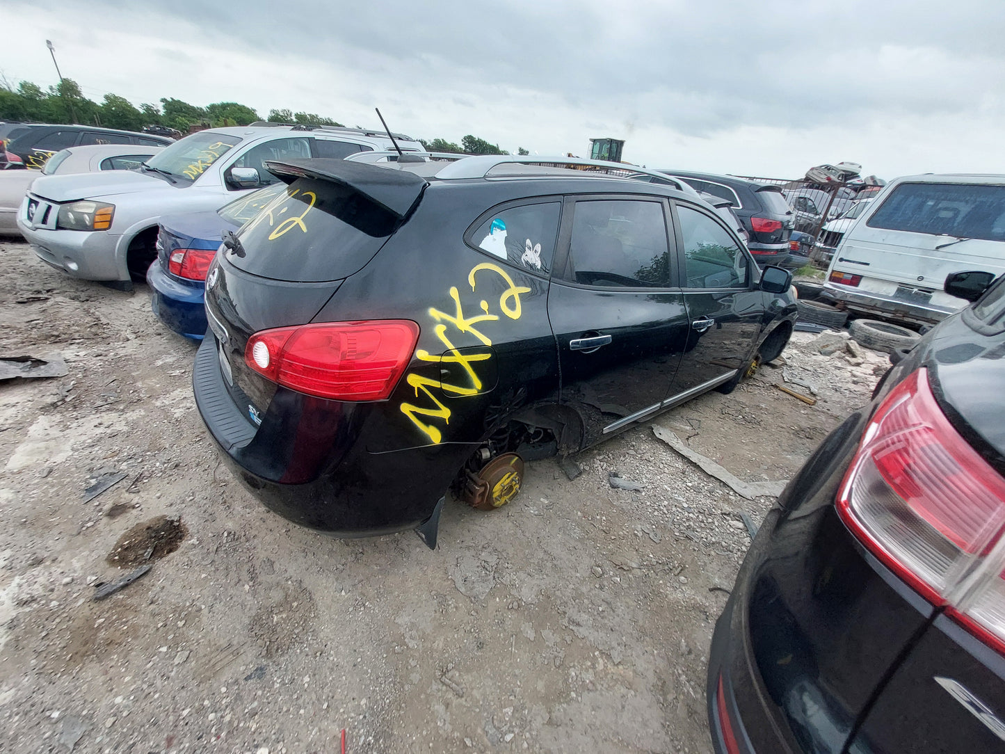 2011 NISSAN ROGUE - STOCK #M19072