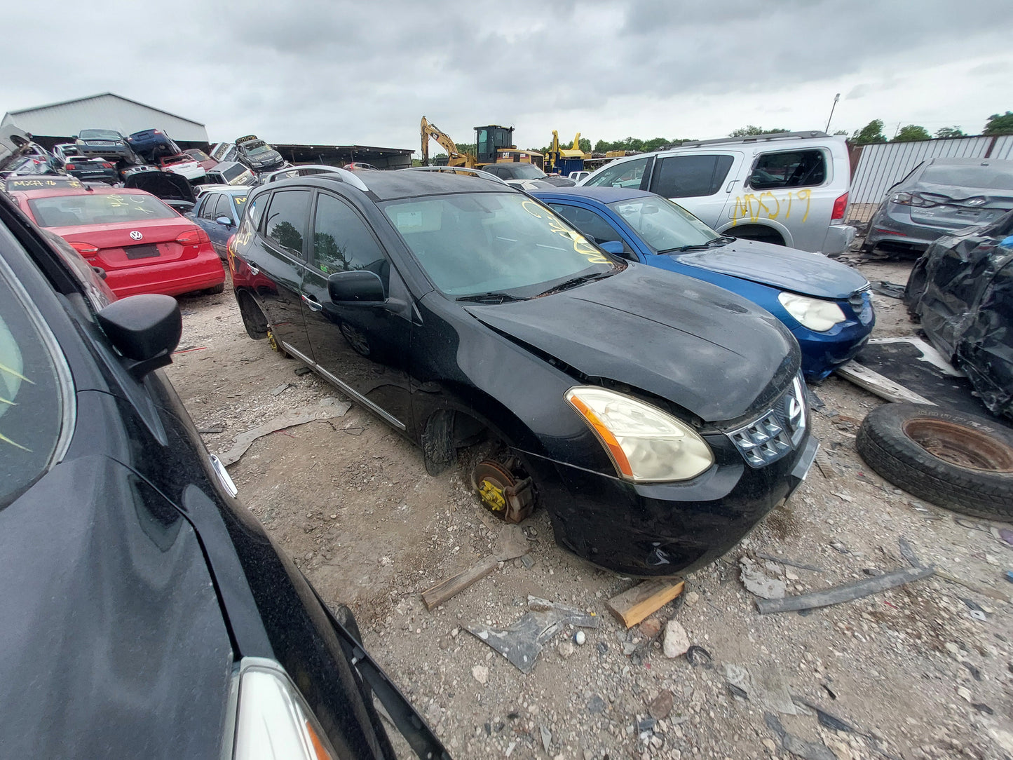 2011 NISSAN ROGUE - STOCK #M19072