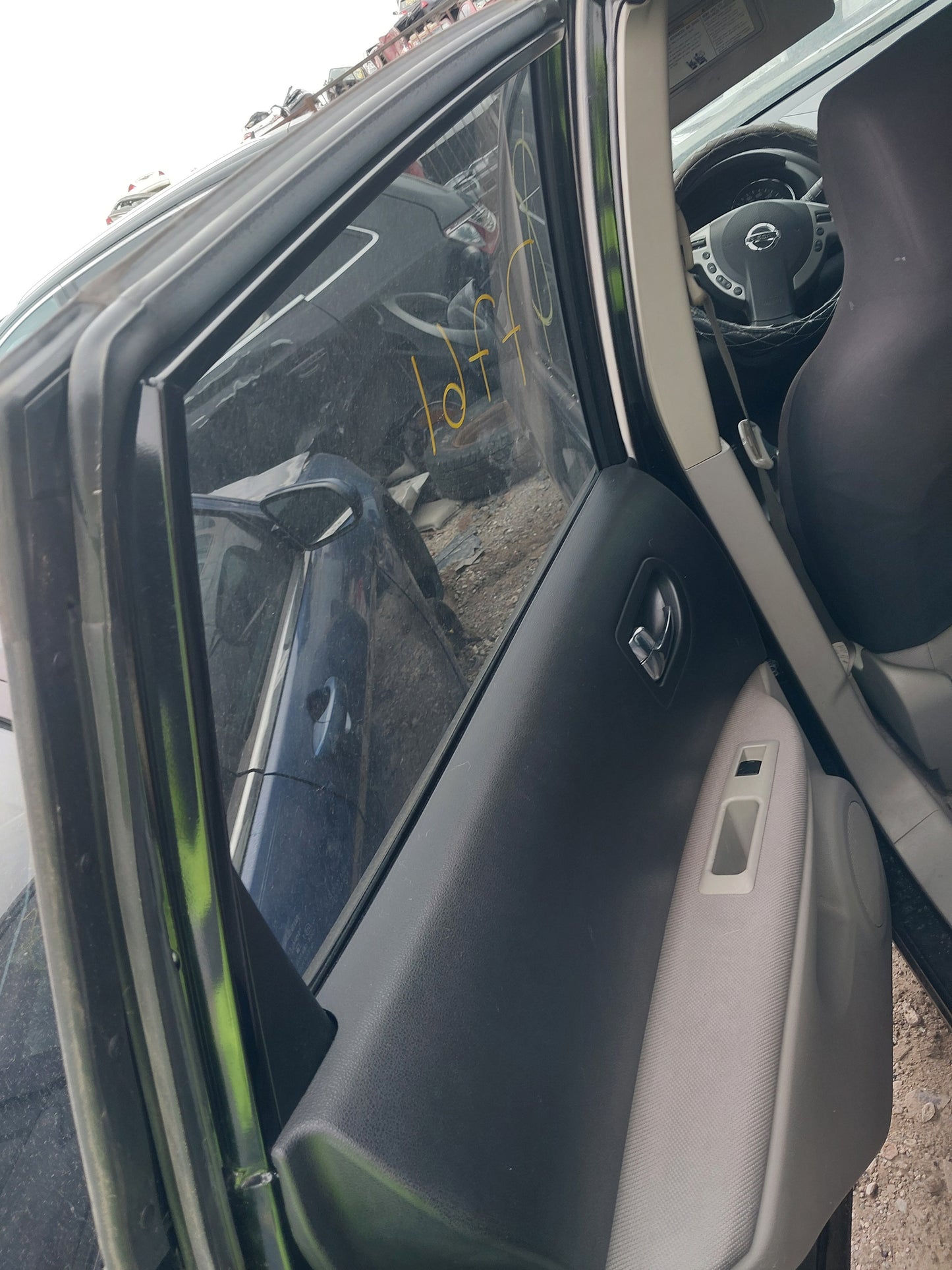 2011 NISSAN ROGUE - STOCK #M19072