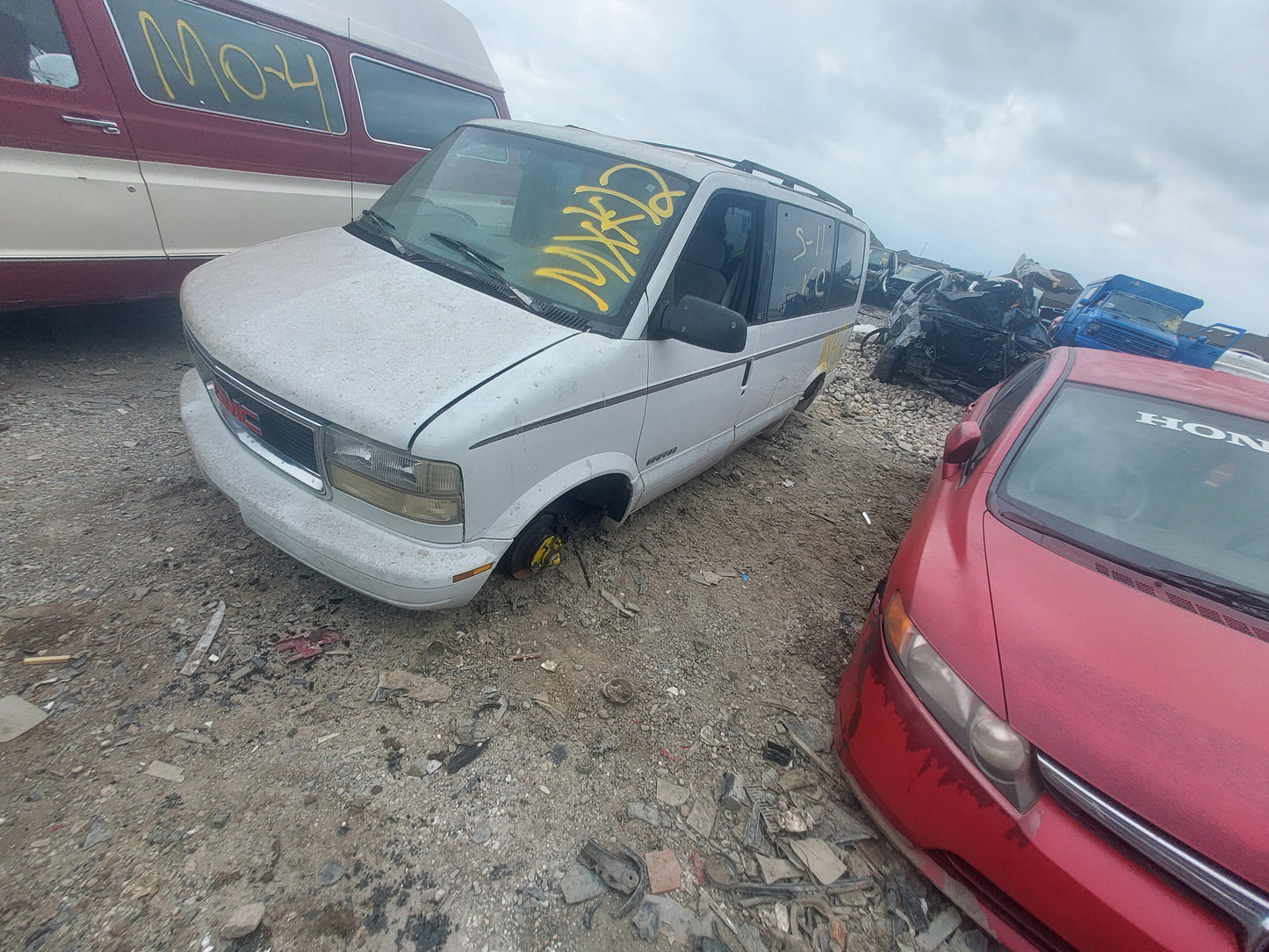 1995-2005 GMC SAFARI - PARTING OUT-MXK- 12 Stock #:M19082