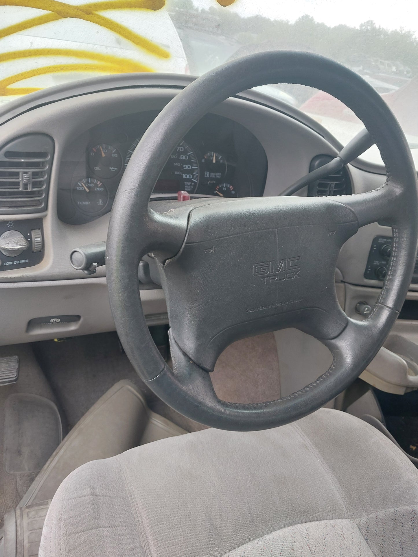 1995-2005 GMC SAFARI - PARTING OUT-MXK- 12 Stock #:M19082